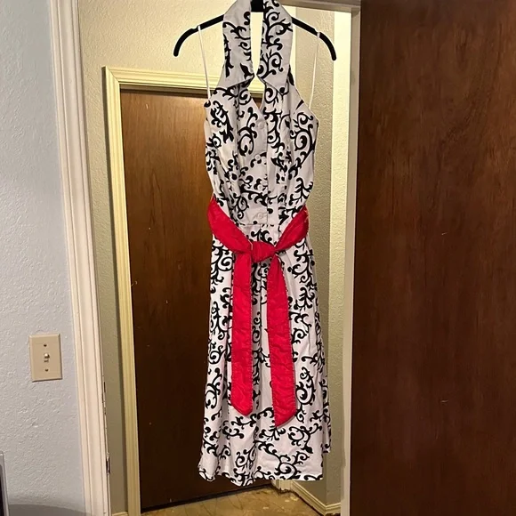 Lane Bryant Elegant Black and White Backless Dress with Red Accent - Picture 1 of 6